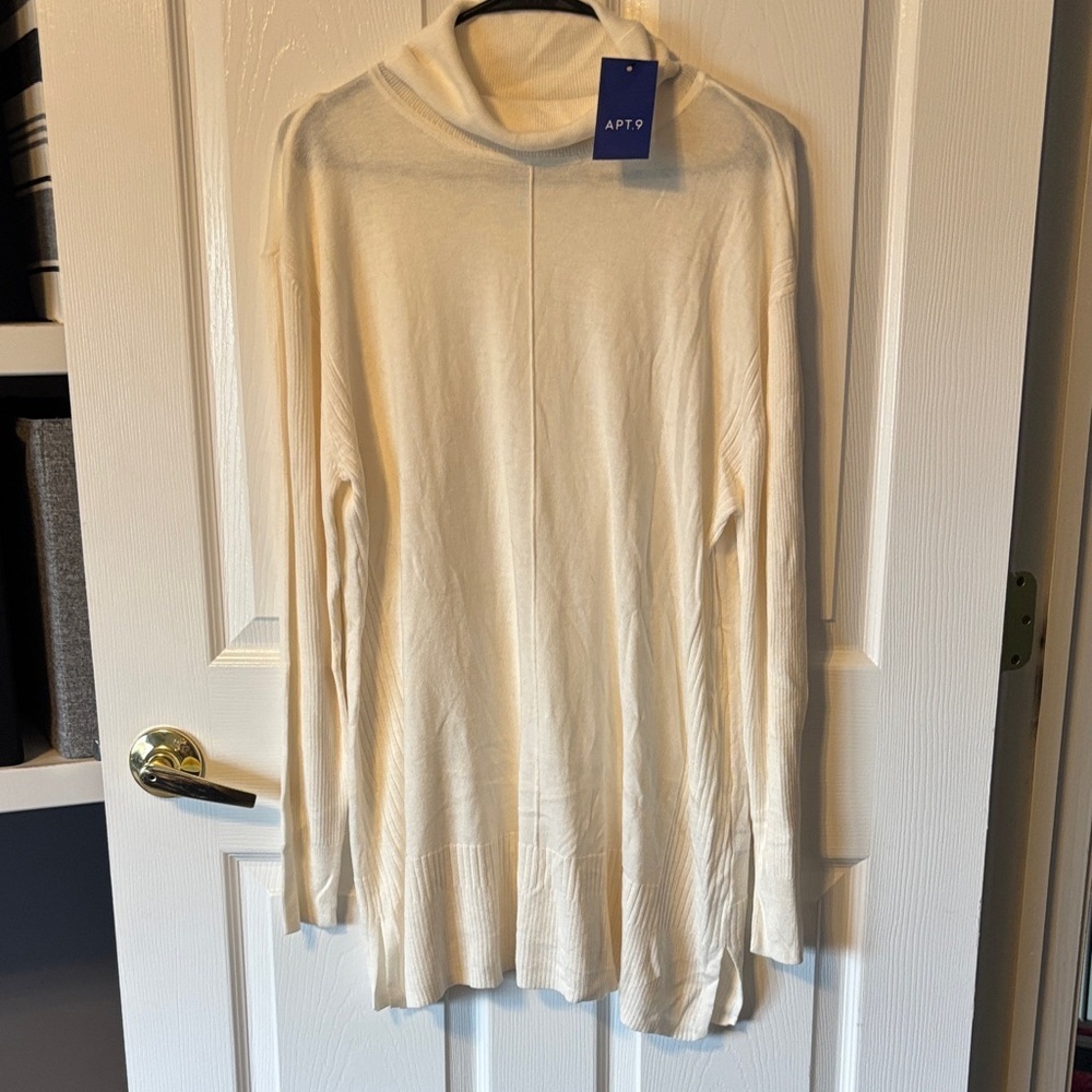 NWT Turtleneck